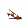 Vista laterale del sandalo Talitha arancione in pelle effetto lucertola con anellini e tacco stiletto Made in Italy